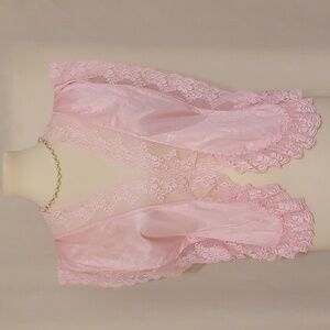 Elegant Pink Vintage Lace Open Front Bed Jacket
